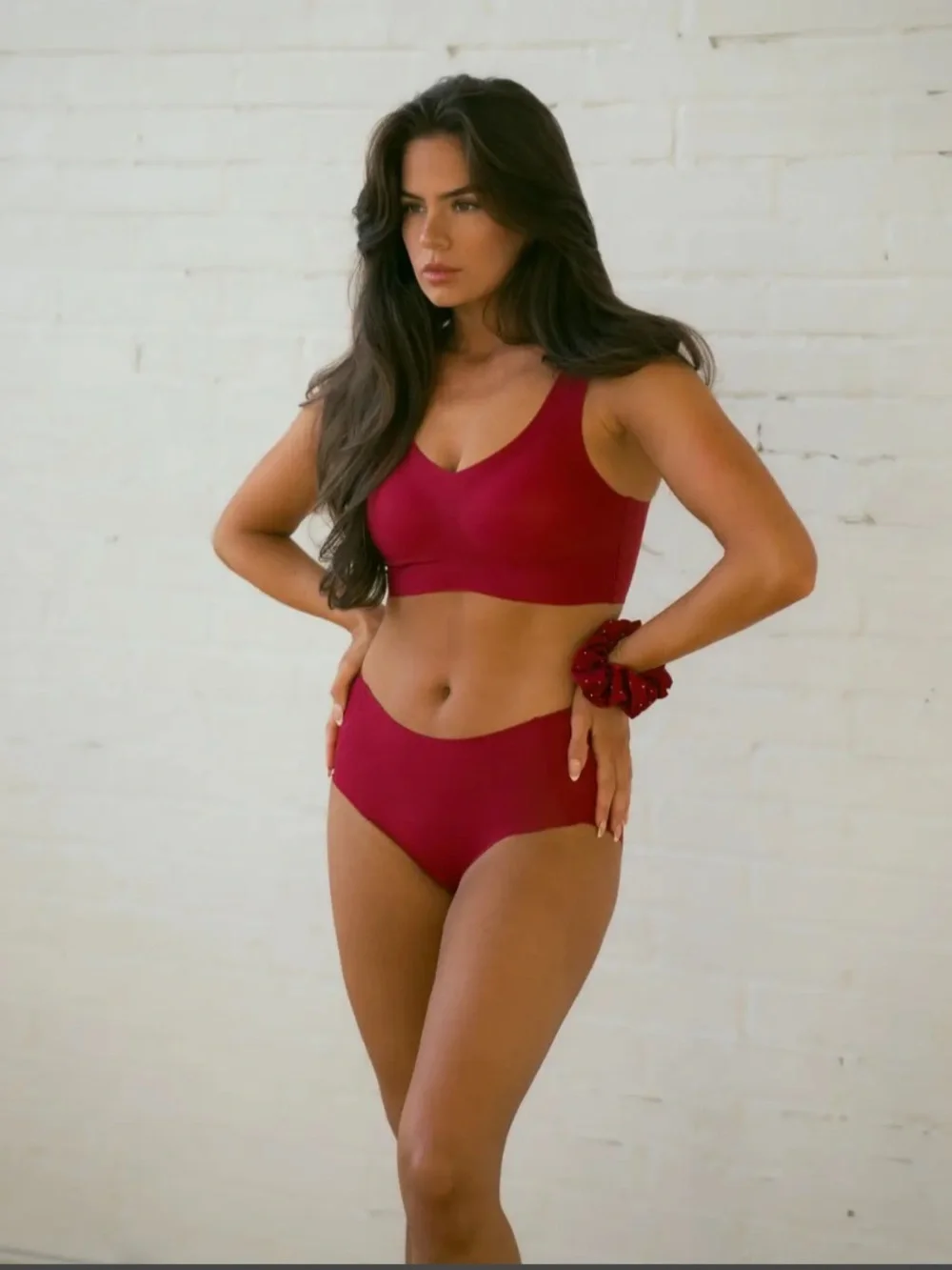 Supportive Seamless Bra & High-Waist Brief Set in Deep Red